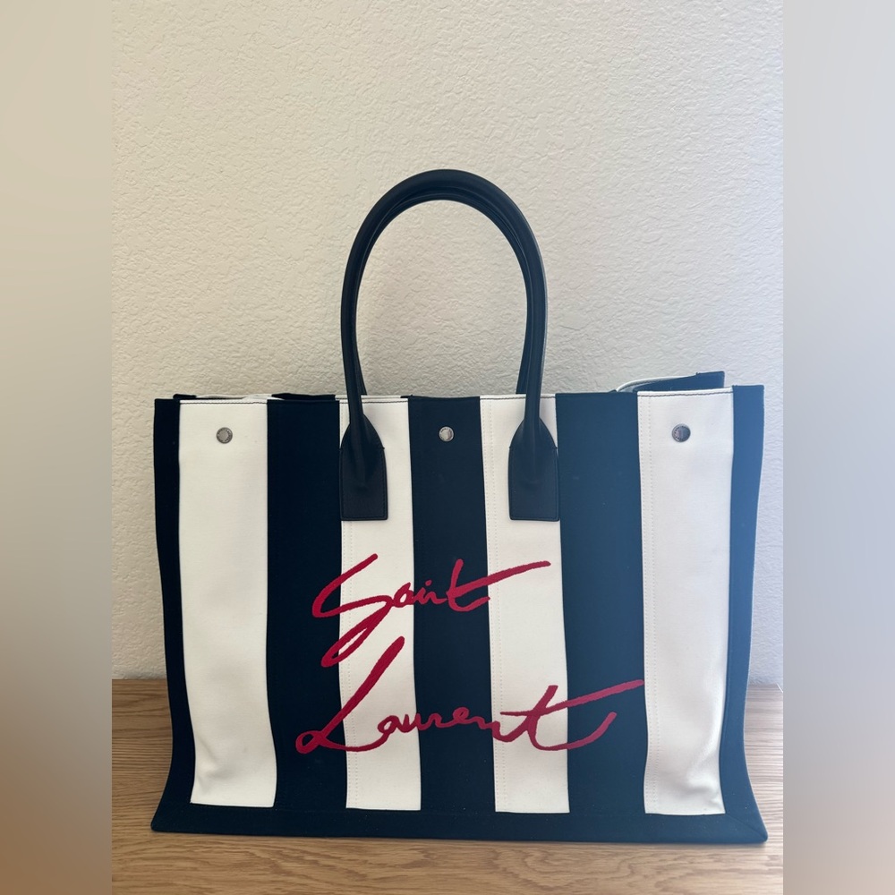 Saint Laurent Black & White signature Noe tote